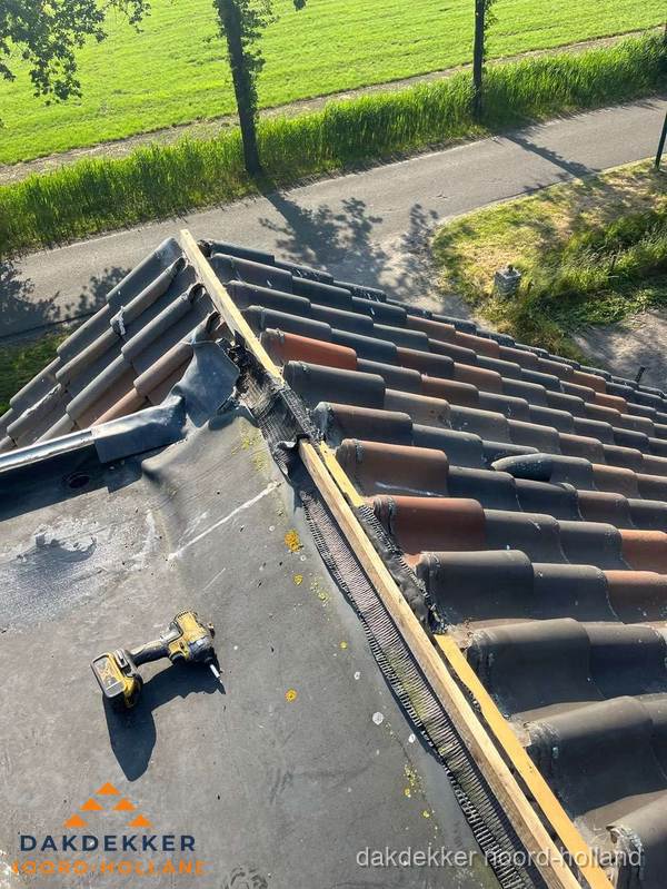 Kosten dakgoot vervangen: werkzaamheden aan dakrand in Noord-Holland