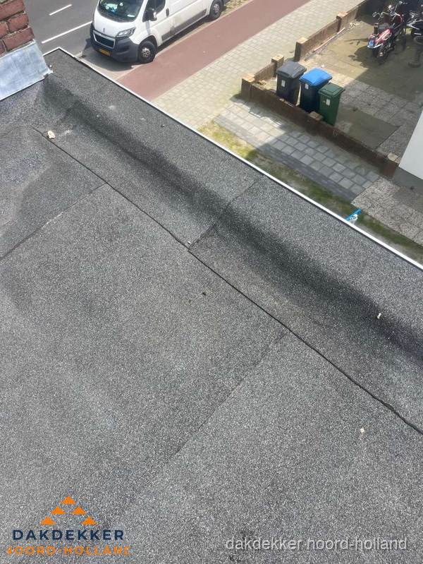 Kosten dakisolatie: plat dak met bitumen dakbedekking in Noord-Holland